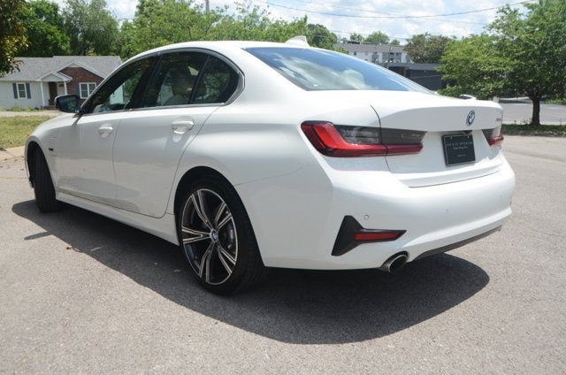 2022 BMW 3 Series 330e (MSRP $47,745)