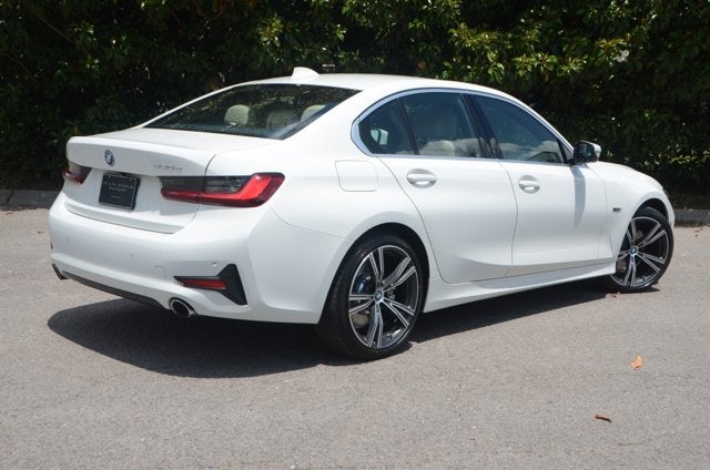 2022 BMW 3 Series 330e (MSRP $47,745)