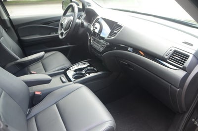 2022 Honda Pilot Touring 7-Passenger
