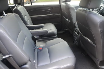 2022 Honda Pilot Touring 7-Passenger