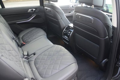 2025 BMW X7 xDrive40i (MSRP $90,200)