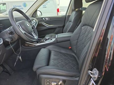 2025 BMW X7 xDrive40i (MSRP $90,600)