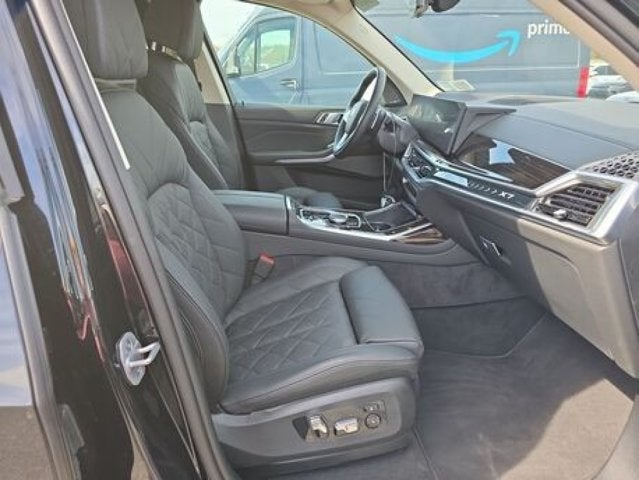 2025 BMW X7 xDrive40i (MSRP $90,600)