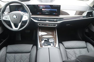 2025 BMW X7 xDrive40i (MSRP $90,200)