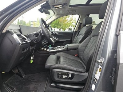 2025 BMW X7 xDrive40i (MSRP $90,200)