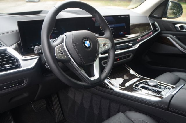 2025 BMW X7 xDrive40i (MSRP $90,200)