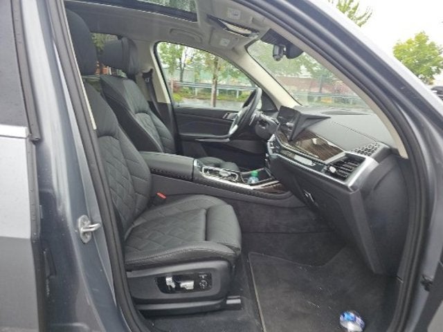 2025 BMW X7 xDrive40i (MSRP $90,200)