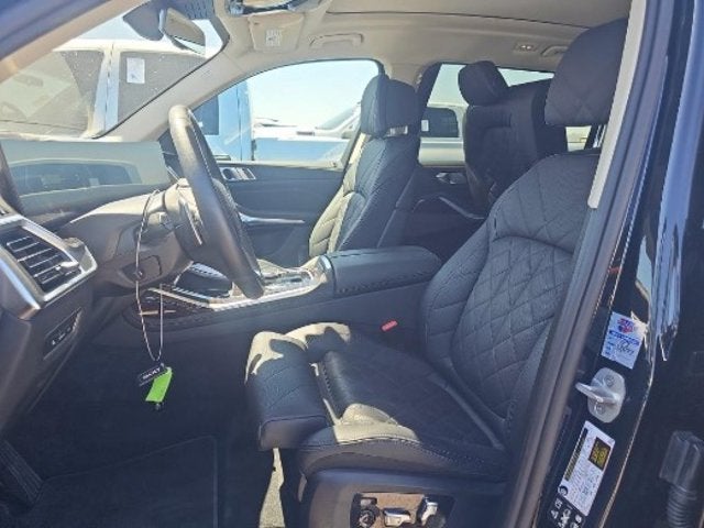 2025 BMW X7 xDrive40i (MSRP $90,225)