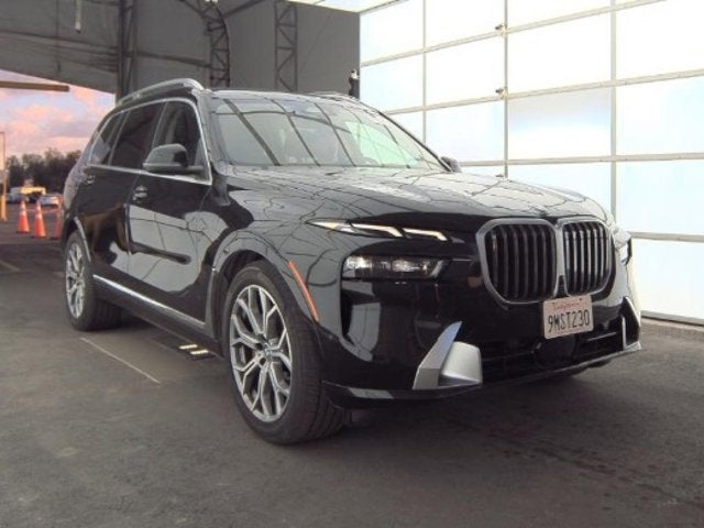 2025 BMW X7 xDrive40i (MSRP $90,225)