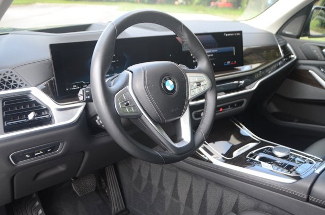 2025 BMW X7 xDrive40i (MSRP $90,200)