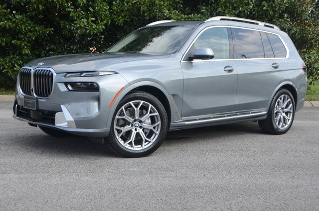 2025 BMW X7 xDrive40i (MSRP $90,200)