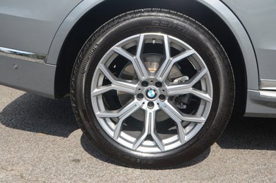 2025 BMW X7 xDrive40i (MSRP $90,200)