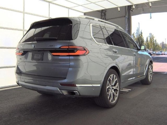2025 BMW X7 xDrive40i (MSRP $90,200)