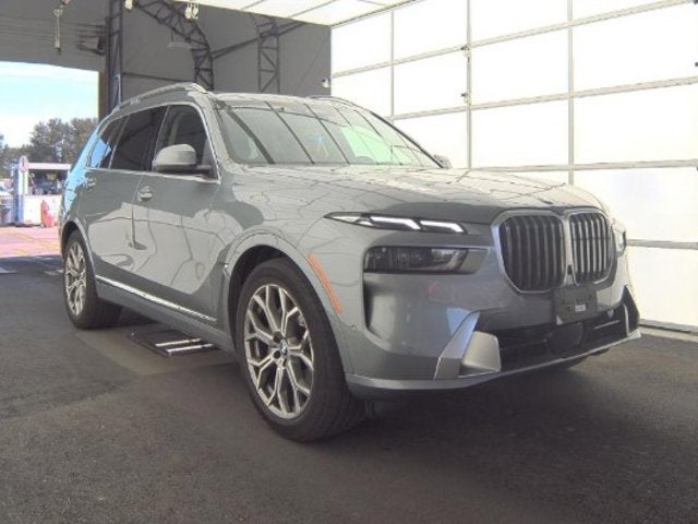 2025 BMW X7 xDrive40i (MSRP $90,200)