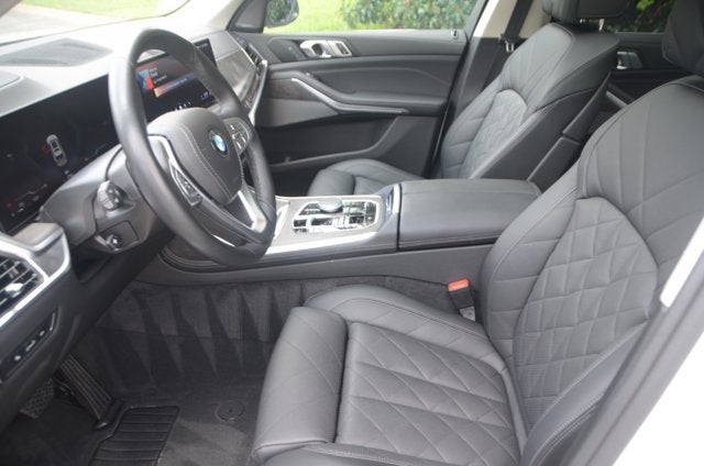 2025 BMW X7 xDrive40i (MSRP $90,600)