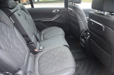 2025 BMW X7 xDrive40i (MSRP $90,600)