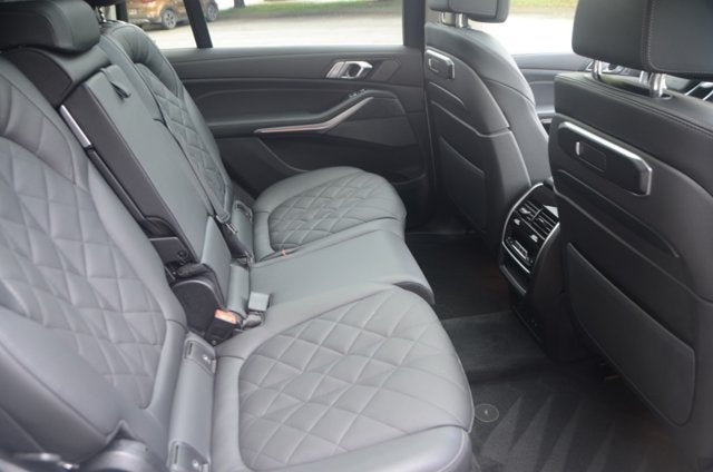 2025 BMW X7 xDrive40i (MSRP $90,600)