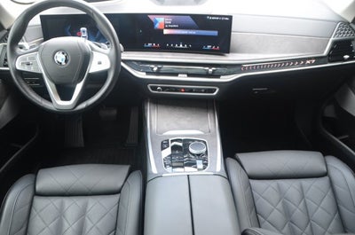 2025 BMW X7 xDrive40i (MSRP $90,600)