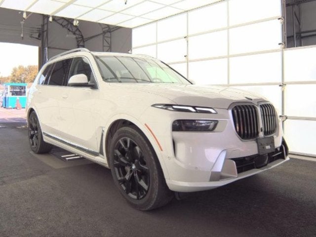 2025 BMW X7 xDrive40i (MSRP $90,600)