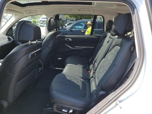 2025 BMW X7 xDrive40i (MSRP $90,600)