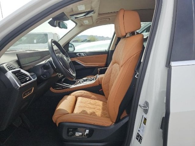 2025 BMW X7 xDrive40i (MSRP $90,600)