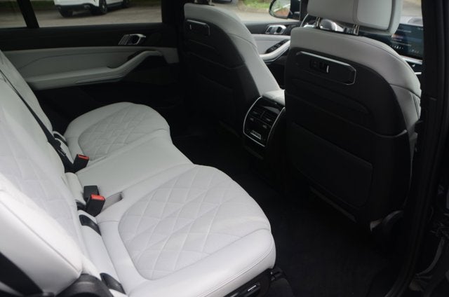 2026 BMW X7 xDrive40i M-Sport (MSRP $96,950)