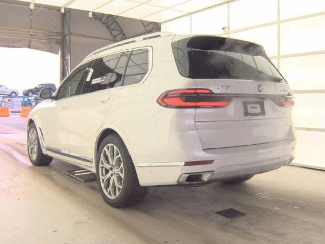 2026 BMW X7 xDrive40i (MSRP $92,700)