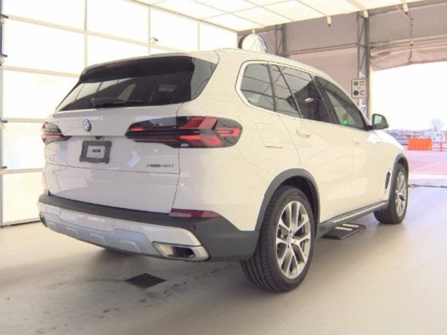 2026 BMW X5 xDrive40i (MSRP $75,050)