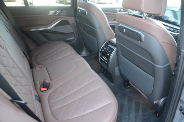 2025 BMW X5 xDrive40i (MSRP $74,125)