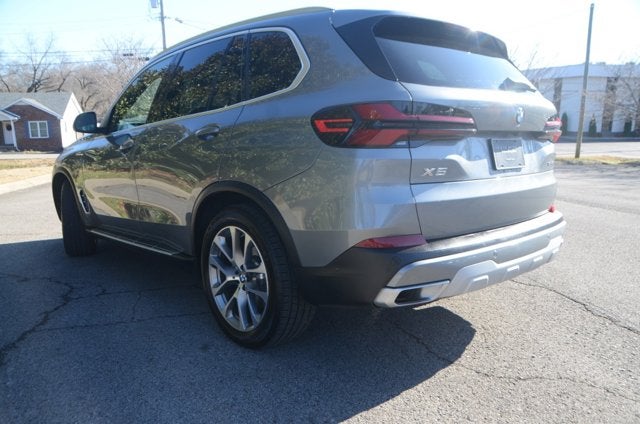 2025 BMW X5 xDrive40i (MSRP $74,125)
