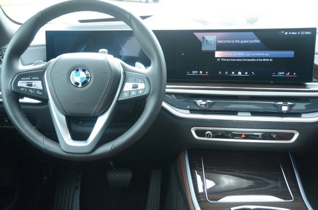 2026 BMW X5 xDrive40i (MSRP $76,100)