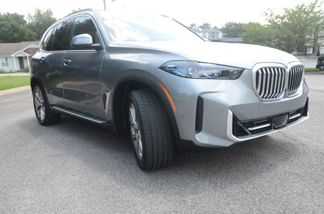 2026 BMW X5 xDrive40i (MSRP $77,700)