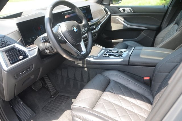 2026 BMW X5 xDrive40i (MSRP $77,700)