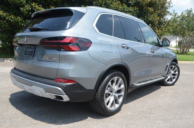 2026 BMW X5 xDrive40i (MSRP $77,700)