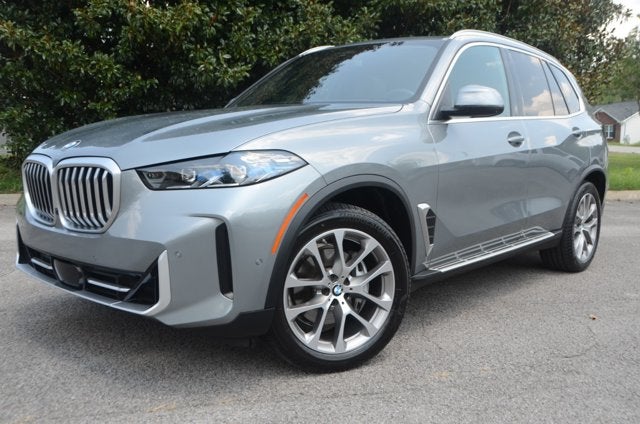 2026 BMW X5 xDrive40i (MSRP $77,700)