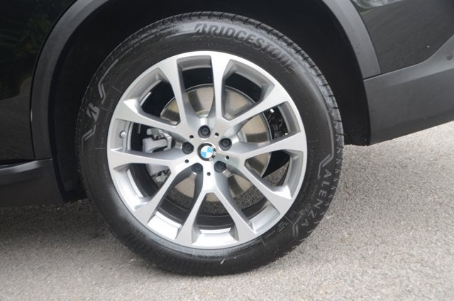 2026 BMW X5 xDrive40i (MSRP $77,000)