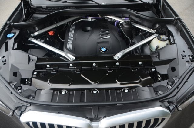 2026 BMW X5 xDrive40i (MSRP $77,000)