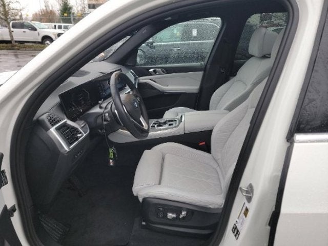 2025 BMW X5 xDrive40i (MSRP $74,075)