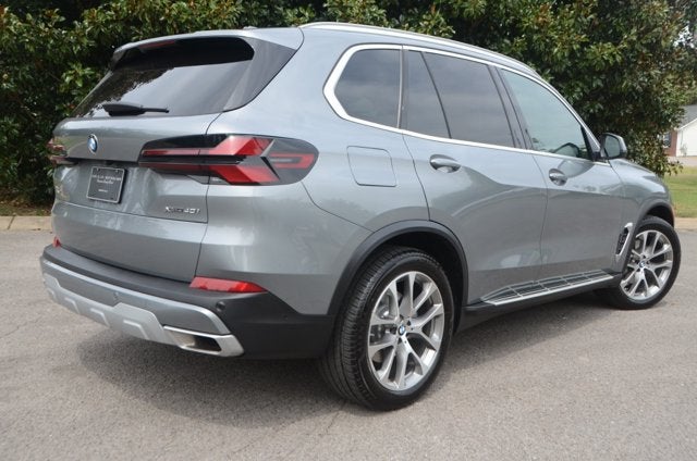 2026 BMW X5 xDrive40i (MSRP $76,800)