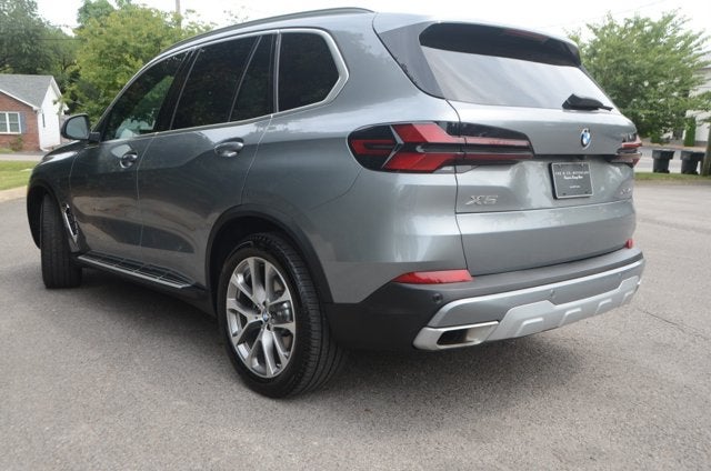 2026 BMW X5 xDrive40i (MSRP $76,800)