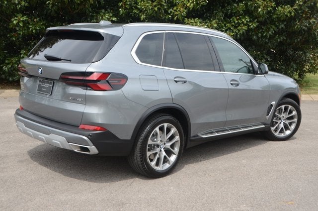 2026 BMW X5 xDrive40i (MSRP $76,800)