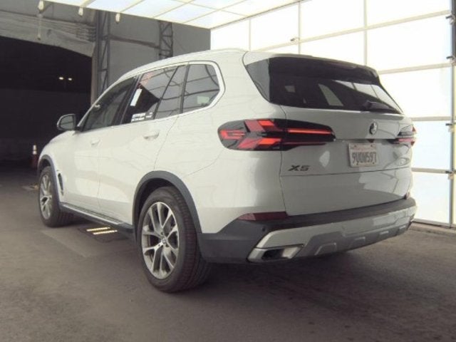2026 BMW X5 xDrive40i (MSRP $76,800)