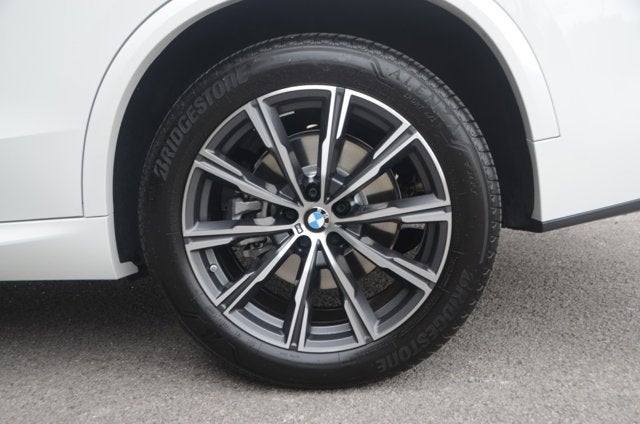 2026 BMW X5 xDrive40i M-Sport (MSRP $77,800)