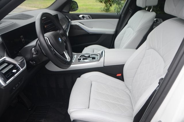 2026 BMW X5 xDrive40i (MSRP $76,800)