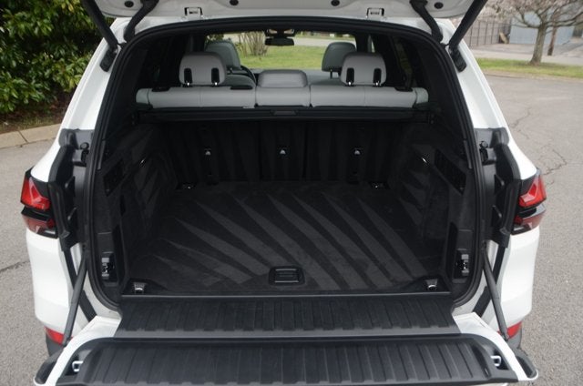 2026 BMW X5 xDrive40i (MSRP $76,800)