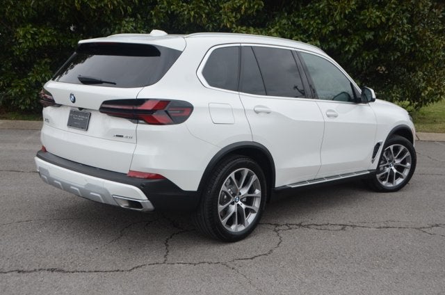 2026 BMW X5 xDrive40i (MSRP $76,800)
