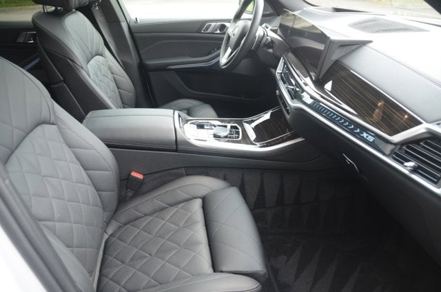 2025 BMW X5 xDrive40i (MSRP $74,725)