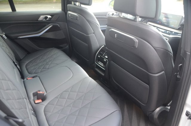 2025 BMW X5 xDrive40i (MSRP $74,725)