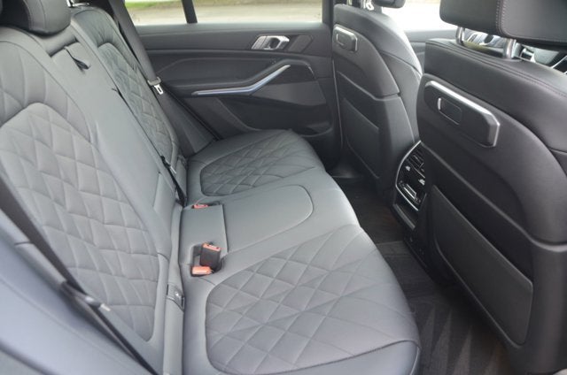 2025 BMW X5 xDrive40i (MSRP $74,725)