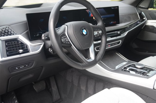 2025 BMW X5 xDrive40i (MSRP $74,725)